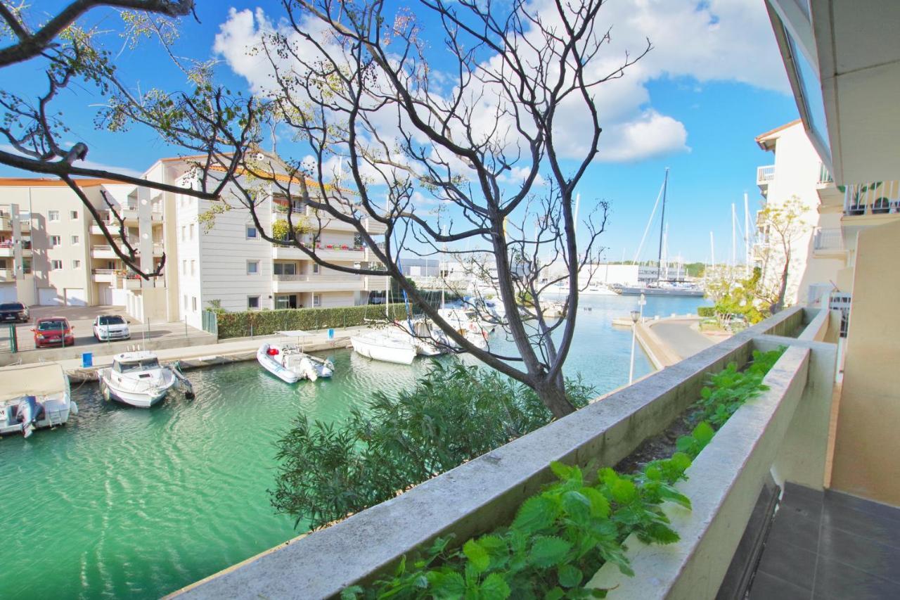 Superbe T2 au calme avec balcon sur la marina - 10 Apartment Canet-en-Roussillon Exterior foto