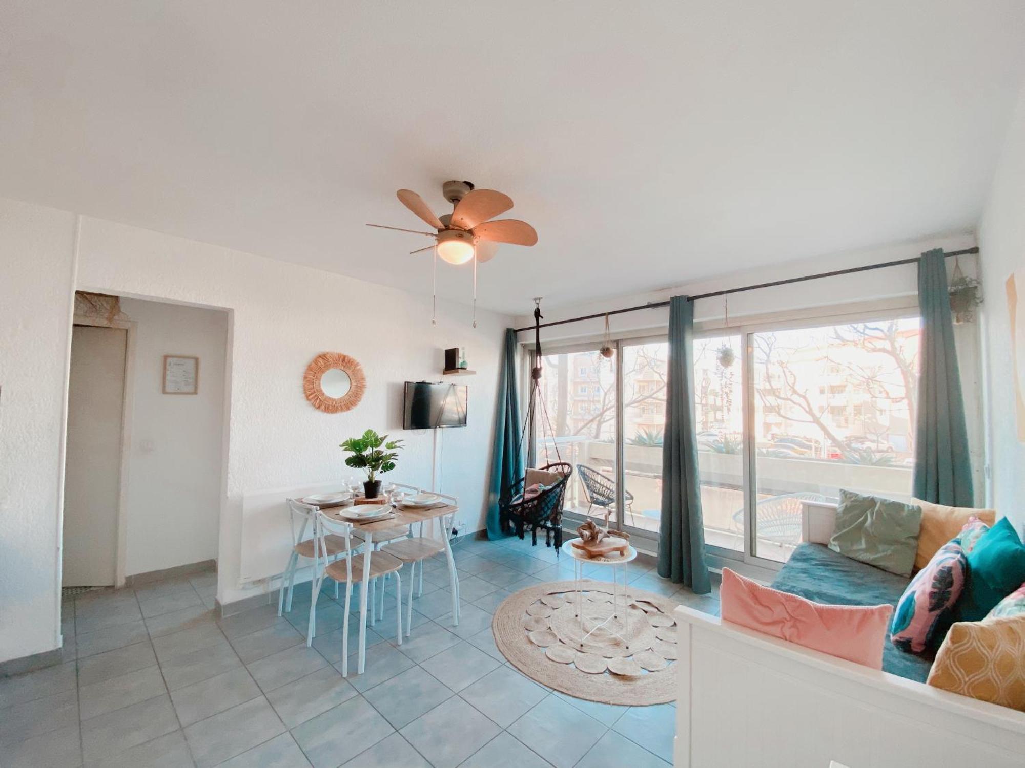 Superbe T2 au calme avec balcon sur la marina - 10 Apartment Canet-en-Roussillon Exterior foto