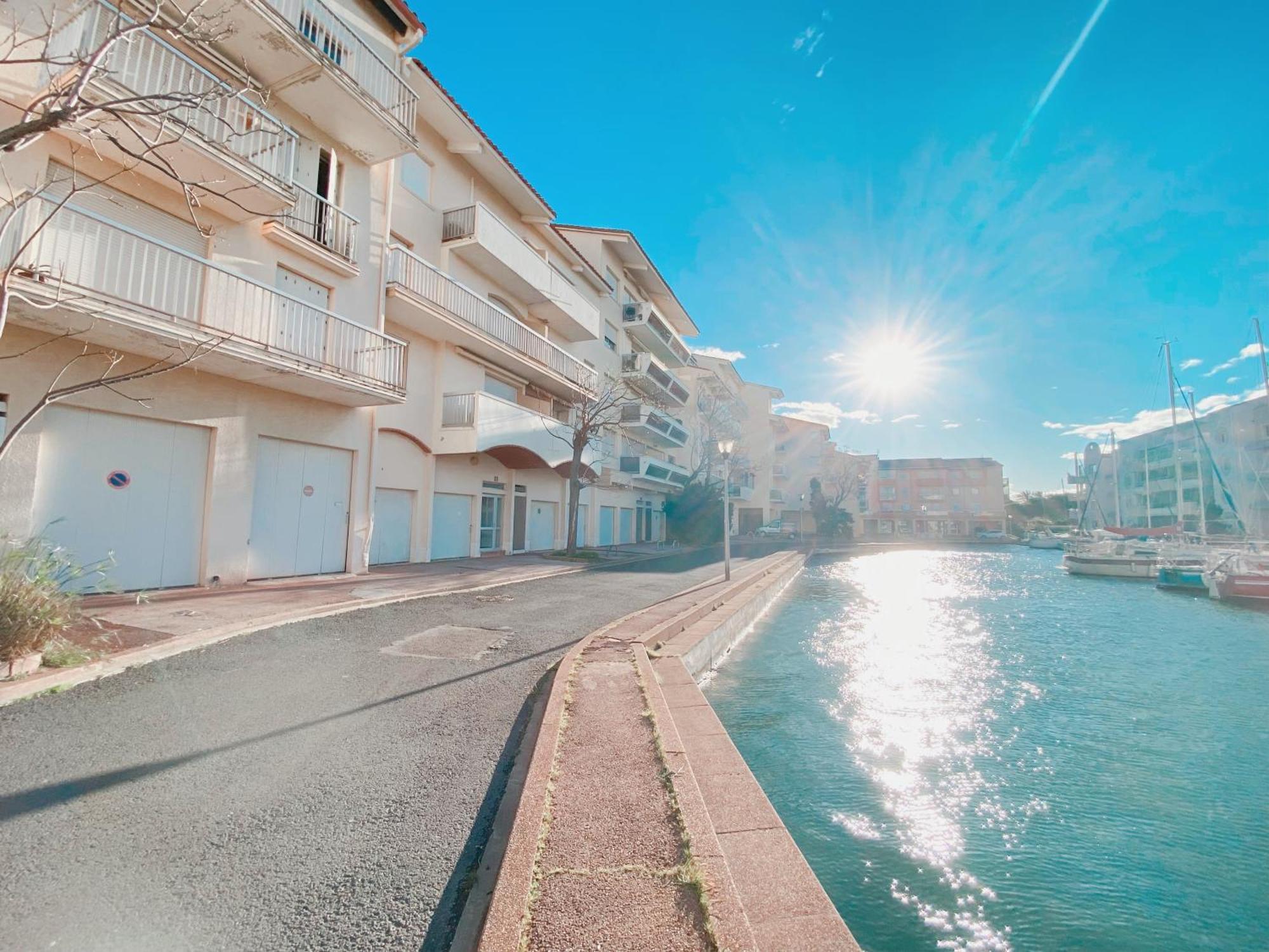 Superbe T2 au calme avec balcon sur la marina - 10 Apartment Canet-en-Roussillon Exterior foto
